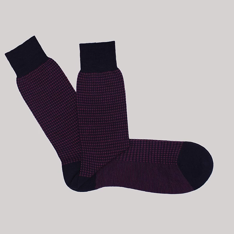 Blackberry Houndstooth Wool Socks