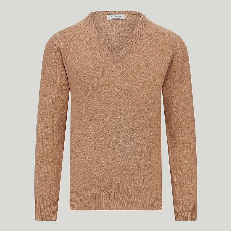 Wine V Neck Lambswool Jumper - Image 7