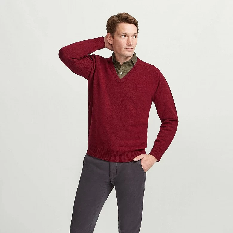 Wine V Neck Lambswool Jumper